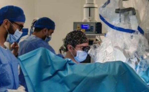 المركز الاستشفائي الجامعي محمد السادس بأكادير ينجز أول عملية ترميم للإحليل بالجراحة المجهرية على الصعيد الوطني