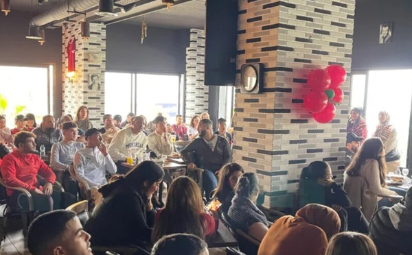 المرصد المغربي يحذر من استغلال المقاهي لمباريات كأس إفريقيا وارتفاع الأسعار بشكل غير قانوني