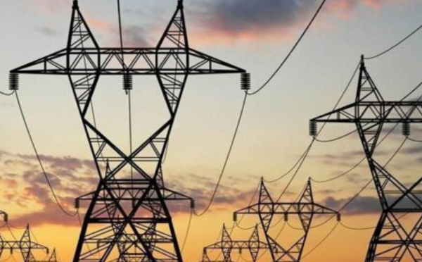 عرض برلماني يستعرض تطور القطاع الكهربائي الوطني وتحديات الانتقال الطاقي