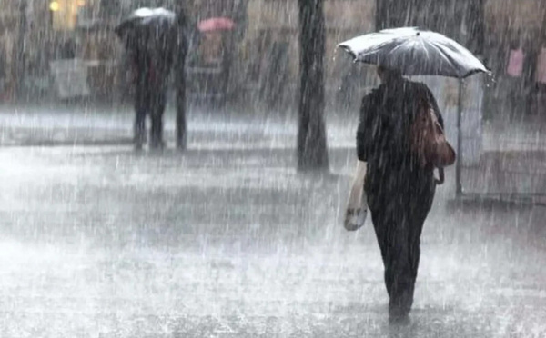 أمطار غزيرة تضرب المغرب : إيموزير إيدا أوتانان تتصدر التساقطات بـ120 ملم