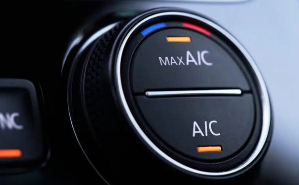 تأثير مكيف السيارة على عزمها: الحقيقة والنصائح العملية