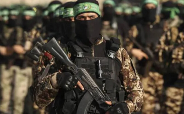 جدل فلسطيني حول سلاح حماس: بين الحفاظ على النفوذ والوحدة الوطنية