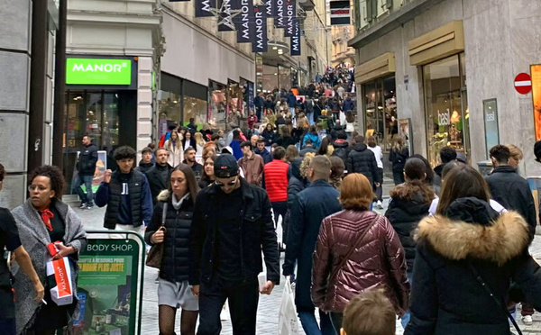 القطاع التجاري السويسري يواجه عام 2025 صعبًا وتوقعات 2026 قاتمة