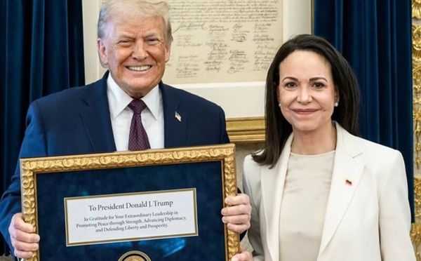 ماريا كورينا ماتشادو تهدي ترمب ميدالية نوبل للسلام في لقاء البيت الأبيض