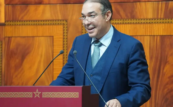 تزامنًا مع نهائي كأس إفريقيا، أوزين يقترح تأجيل الاختبارات لضمان تركيز التلاميذ واستمتاعهم بالفرحة الوطنية