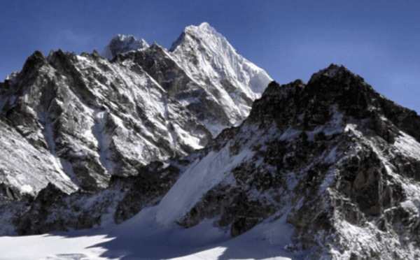 انهيار ثلجي بجبل توبقال يخلف ثلاثة مفقودين واستنفارًا واسعًا لفرق الإنقاذ بإقليم الحوز