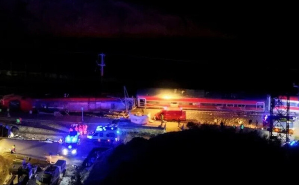 كارثة سككية تهز جنوب إسبانيا: 39 قتيلاً وعشرات الجرحى في تصادم قطارين فائقَي السرعة