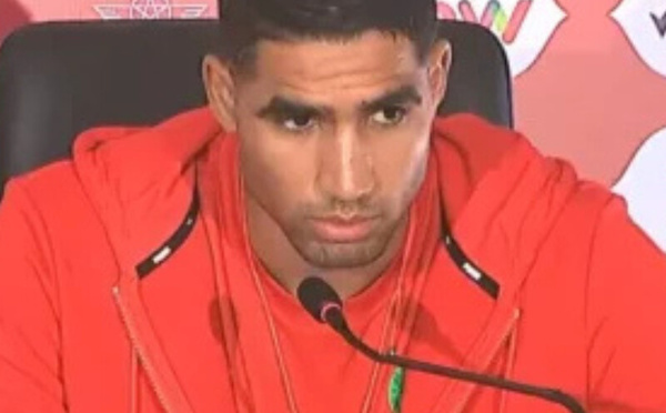 لاعبو المنتخب الوطني يجددون العهد على مواصلة التألق وإسعاد الجماهير المغربية