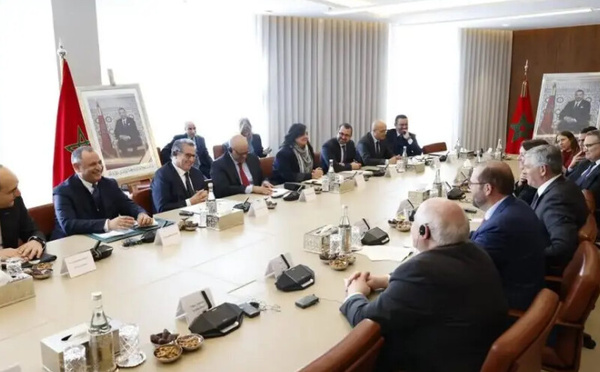 رئيس الحكومة المغربي يستقبل وفد الكونغرس الأمريكي لتعزيز الشراكة الاستراتيجية