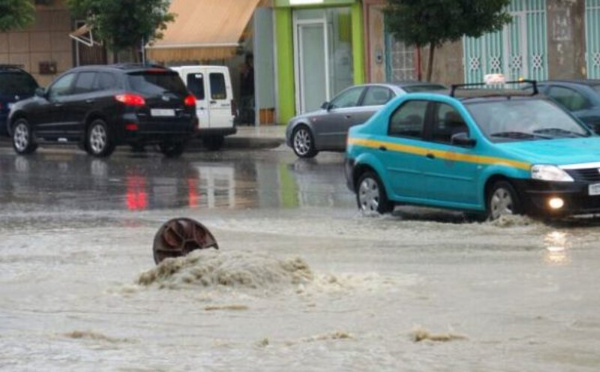 أمطار غزيرة تربك شوارع طنجة وتعيد ملف الفيضانات إلى الواجهة