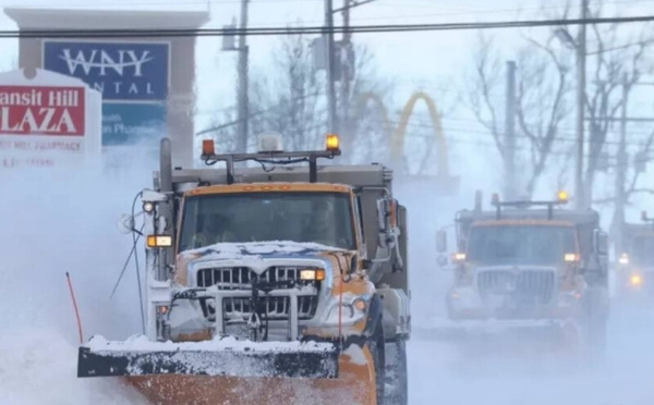 عاصفة ثلجية غير مسبوقة تشل الولايات المتحدة وتقطع الكهرباء عن 700 ألف منزل