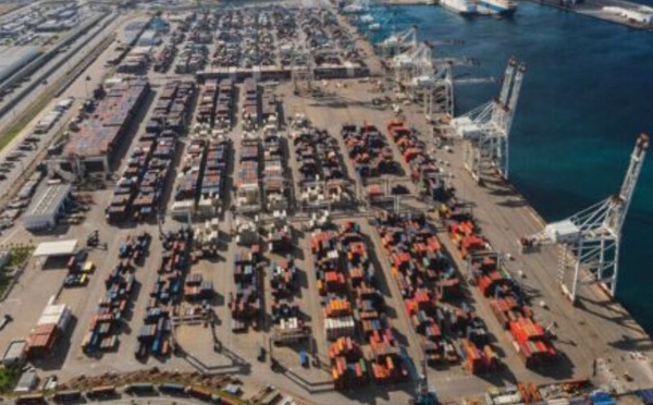 ​سلطات ميناء طنجة المتوسط تعلق الملاحة البحرية بسبب سوء الأحوال الجوية