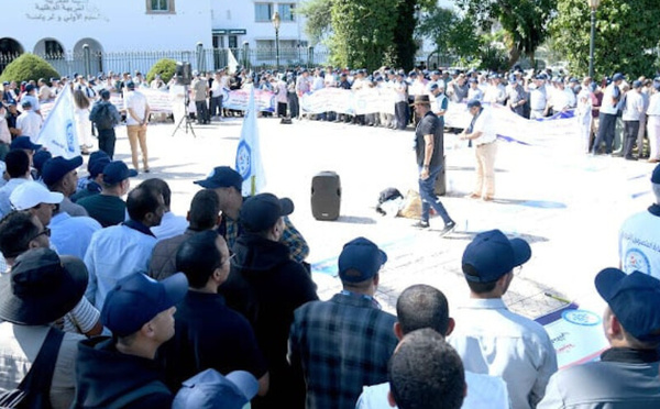 النقابات التعليمية تعلن إضراباً وطنياً للأساتذة المبرزين احتجاجاً على تأخر النظام الأساسي