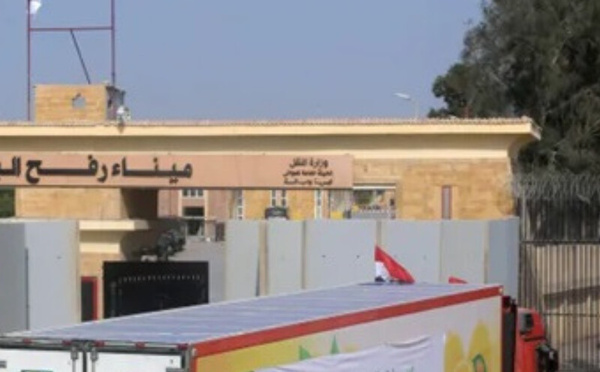 استئناف جزئي لحركة الأفراد عبر معبر رفح مع استمرار خروقات الهدنة وتصعيد ميداني في غزة