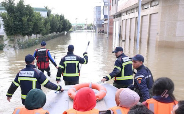 ​تضامن مغربي واسع مع ساكنة القصر الكبير بعد الفيضانات