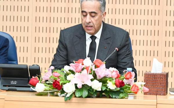 حموشي يشرف على تسليم الأوسمة الملكية السامية لموظفي مراقبة التراب الوطني