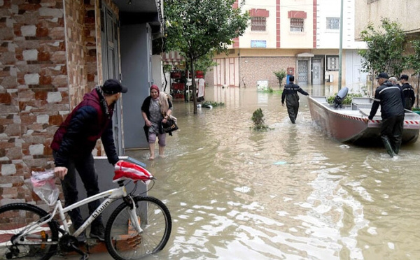 حقوق المستهلك تحذر من استغلال تجار الأزمات لمعاناة المتضررين من الفيضانات