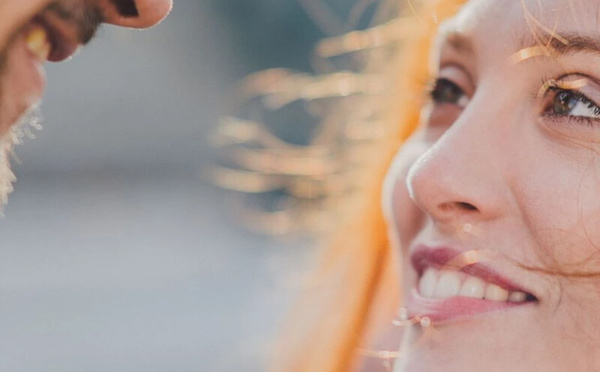 لماذا يجعلنا الحب نتخذ قرارات غير عقلانية أحيانًا؟