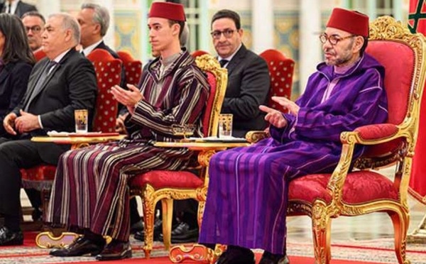 جلالة الملك يترأس حفل تقديم وإطلاق مشروع إنجاز مصنع بالنواصر لإنتاج أنظمة هبوط الطائرات تابع لمجموعة “سافران”