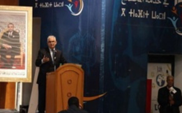 تكوين مواطنين نقديين وفتح الفضاء العام أمامهم