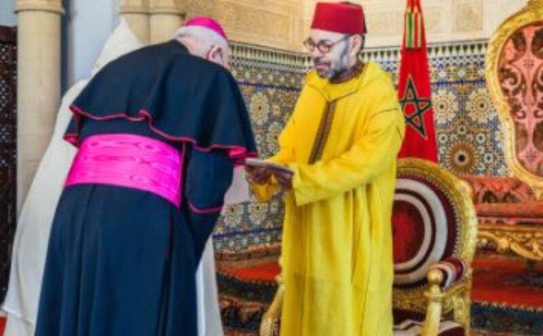 جلالة الملك محمد السادس يستقبل عدداً من السفراء الأجانب بالقصر الملكي بالرباط
