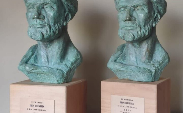 مركز الذاكرة المشتركة من أجل الديمقراطية والسلم يفوز بجائزة ابن رشد للوفاق ويؤكد التزامه بقيم الديمقراطية والحوار