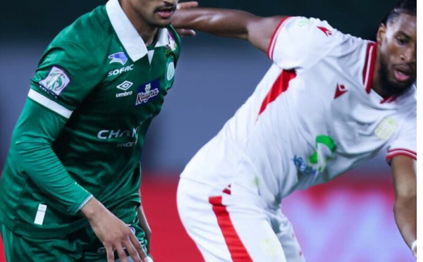 الرجاء الرياضي ينتزع فوزاً ثميناً بأكادير ويعتلي الصدارة مؤقتاً