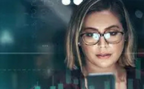 هل نحن مدمنون على الإشعارات؟ عندما تسرق التكنولوجيا تركيزنا