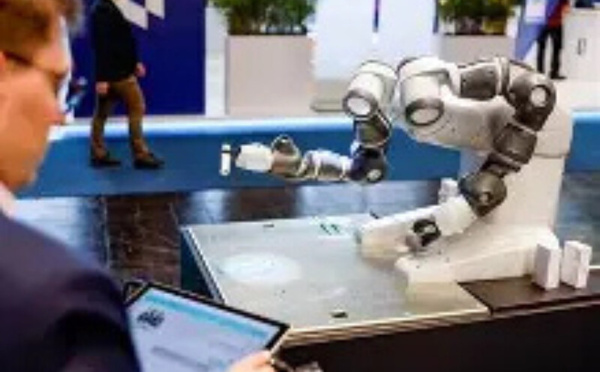 شركة Anthropic تقاضي الحكومة الأمريكية بسبب قيود على تقنيات الذكاء الاصطناعي