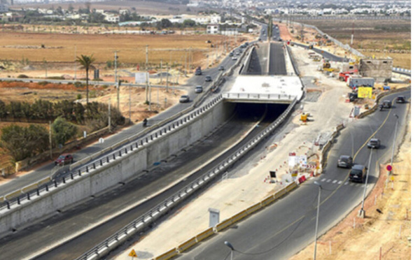 تطوير محور طرقي حيوي بين الدار البيضاء ودار بوعزة بكلفة 137 مليون درهم