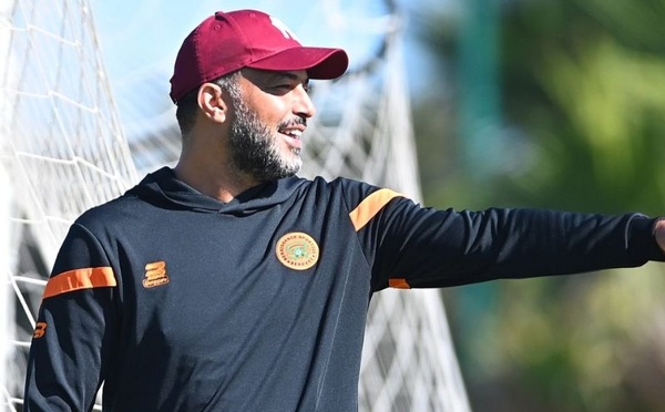 مدرب نهضة بركان يتوقع مباراة قوية أمام الهلال السوداني