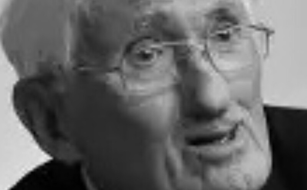 رحيل الفيلسوف الألماني يورغن هابرماس عن 96 عامًا وإرثه الفكري العالمي