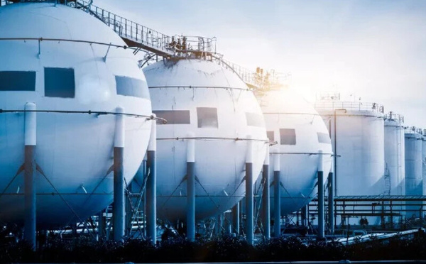 مجلس المنافسة يدرس إنشاء مخزون استراتيجي وطني للمواد البترولية