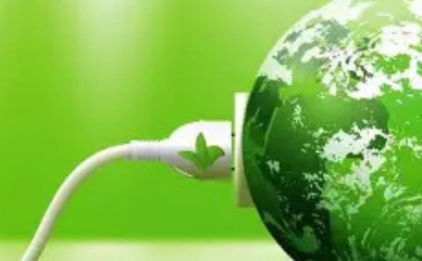 الثورة الخضراء في التكنولوجيا: كيف تغير الطاقة النظيفة مستقبل الصناعة الرقمية