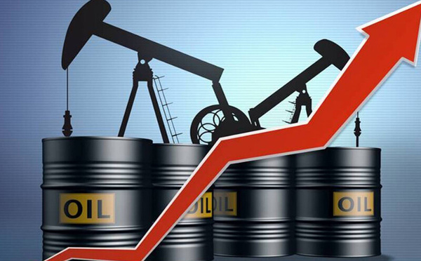 أسعار النفط تفوق 100 دولار وسط اضطراب جيوسياسي متزايد