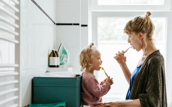 العناية بالأسنان: نصائح بسيطة لصحة فموية مثالية