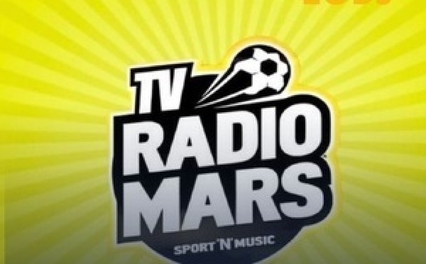 الهاكا تنذر راديو مارس وتوقف برنامج الحقيقة في 90 دقيقة