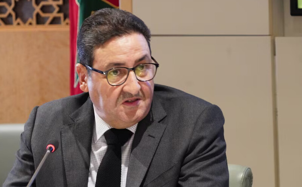 المنتدى الدولي للنقل بسانت بطرسبورغ : قيوح يبحث تعزيز التعاون في النقل مع نظيره الروسي