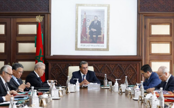 الحكومة تصادق على مشروعي مرسومين بشأن تمويل الحملات الانتخابية للأحزاب