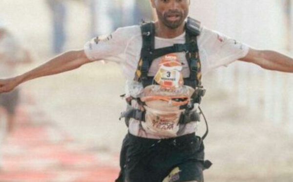 محمد المرابطي يتوج بلقب ماراطون الرمال في نسخته الأربعين