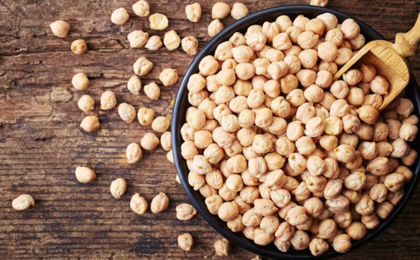 ​الحمص والبقوليات: فوائد غذائية كبيرة مع بعض الاعتبارات الهضمية