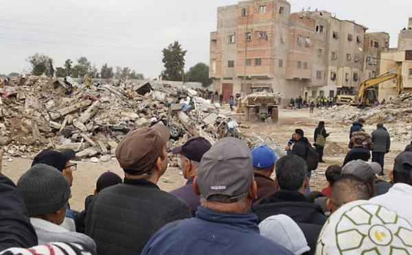 انهيار عمارتين بفاس : متابعة 21 متهماً وإيداع 8 رهن الاعتقال