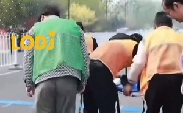 الروبوت بان بحال تلميذ داخل للامتحان بلا مراجعة