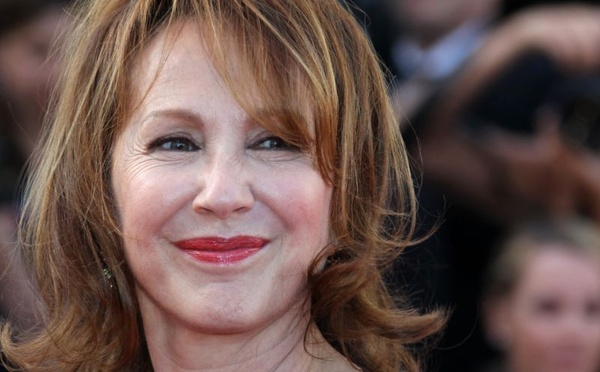 وفاة الممثلة الفرنسية ناتالي باي عن 77 عاماً: رحيل أيقونة السينما الفرنسية وصاحبة أربع جوائز سيزار