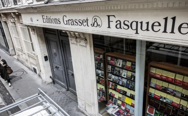 أزمة دار “غراسيه” الفرنسية تتصاعد: بولوريه يتحدى مقاطعة الكتّاب ويؤكد مواصلة النشر بأصوات جديدة