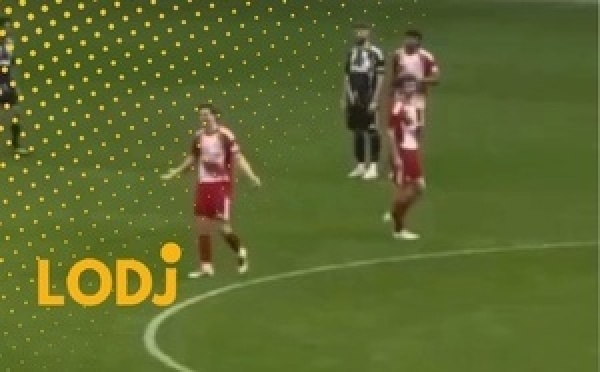 ماكس فوش يفاجئ الجمهور في مباراة Sidemen الخيرية 2026 بحركة نارية