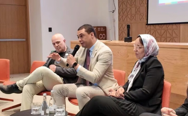 الذكاء الاصطناعي بين الاستدامة والتحديات الأخلاقية: نقاش علمي يرسم ملامح المستقبل