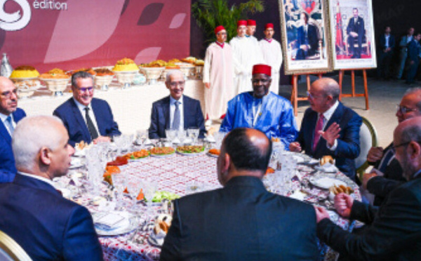 مأدبة ملكية بمكناس تحتفي بتميّز الفاعلين في الملتقى الدولي للفلاحة بالمغرب وتكرّس رهانات الأمن الغذائي