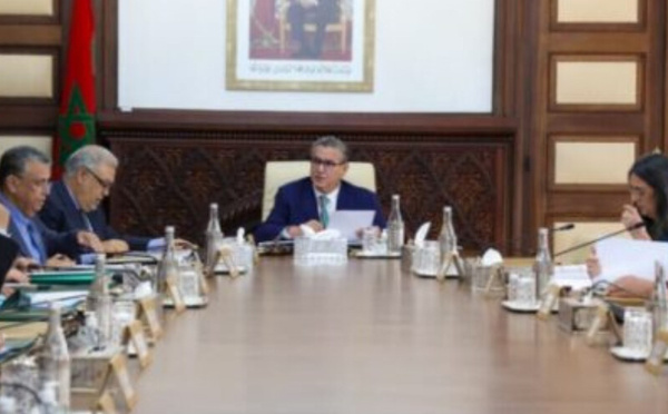 الحكومة تصادق على مشروع قانون جديد لتعزيز منظومة الأدوية والصيدلة بالمغرب