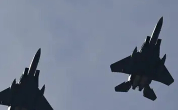 سلاح الجو الكوري الجنوبي يعتذر بعد حادث تصادم مقاتلتين بسبب “سيلفي” أثناء التحليق